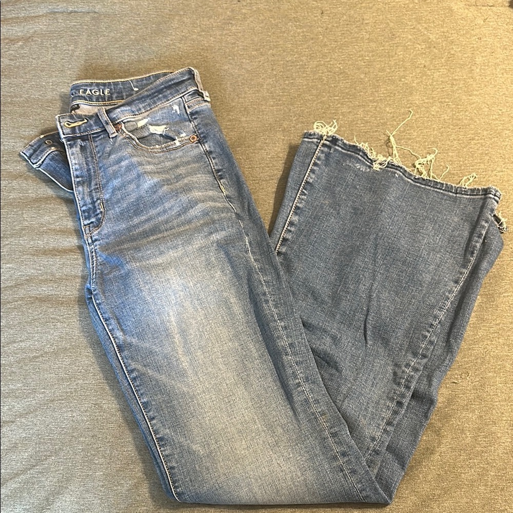 American Eagle Outfitters Light Blue Distressed Jeans